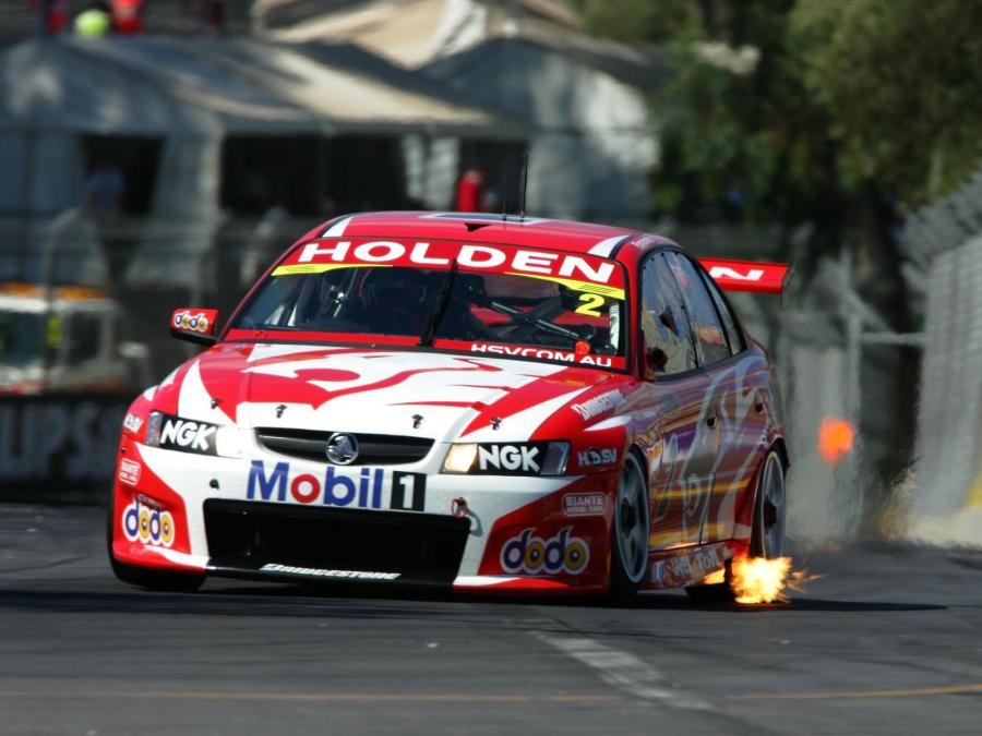  Holden Commodore V8 Supercar 2005 года  (фото 6 из 16)